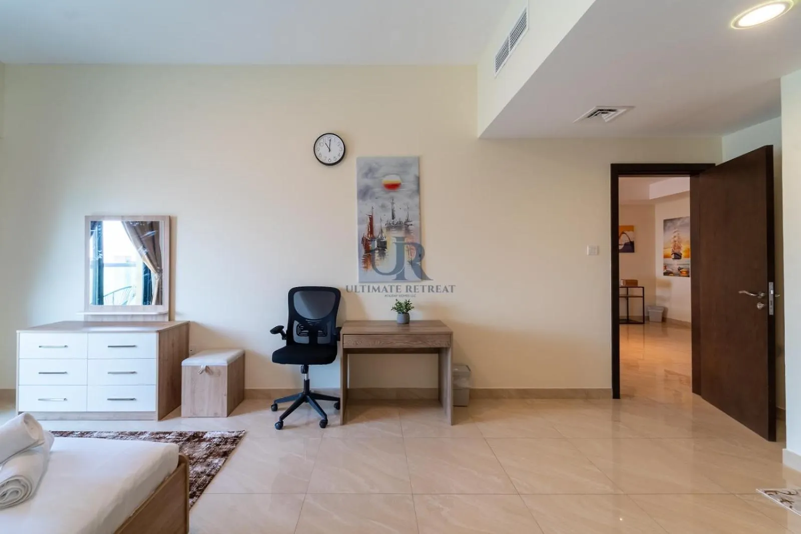 Huge 1-Bedroom Apartment In Al Jaddaf Near Metro 11 Mins From Trade Fair Dubai